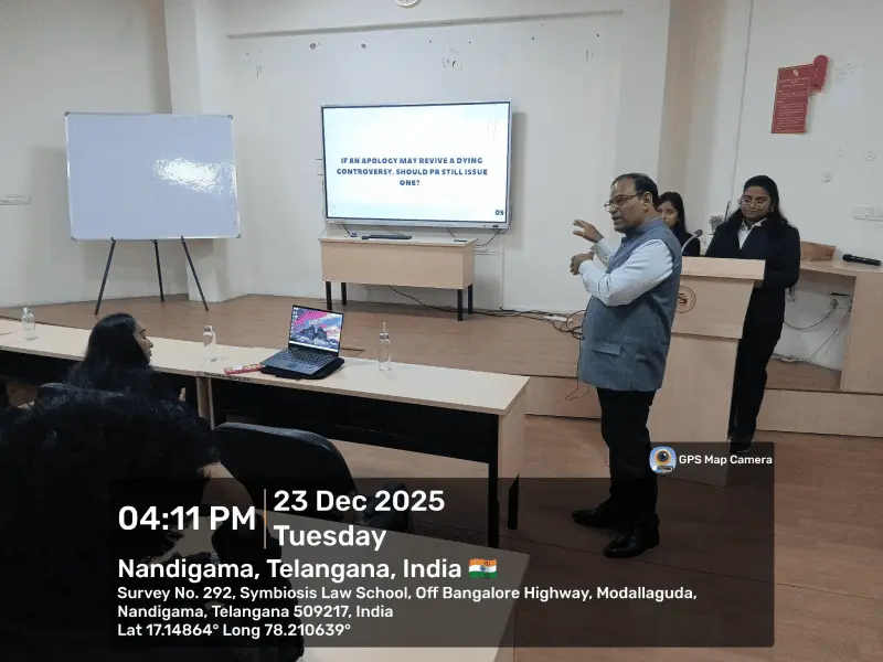 Mr. Jamal sharing his views during the quiz