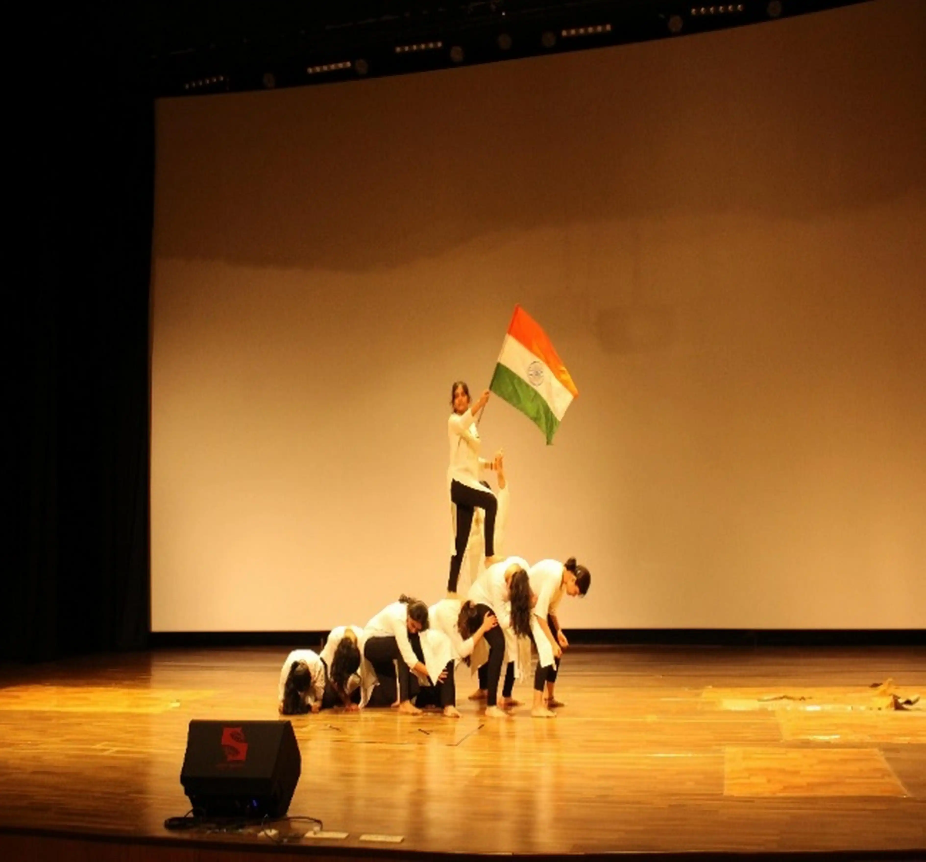 Hunar Dance